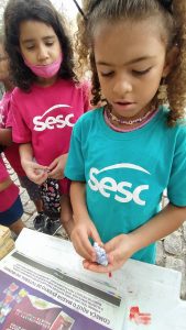Oficina de papel reciclado com o Sesc+ Infância da Tijuca 11