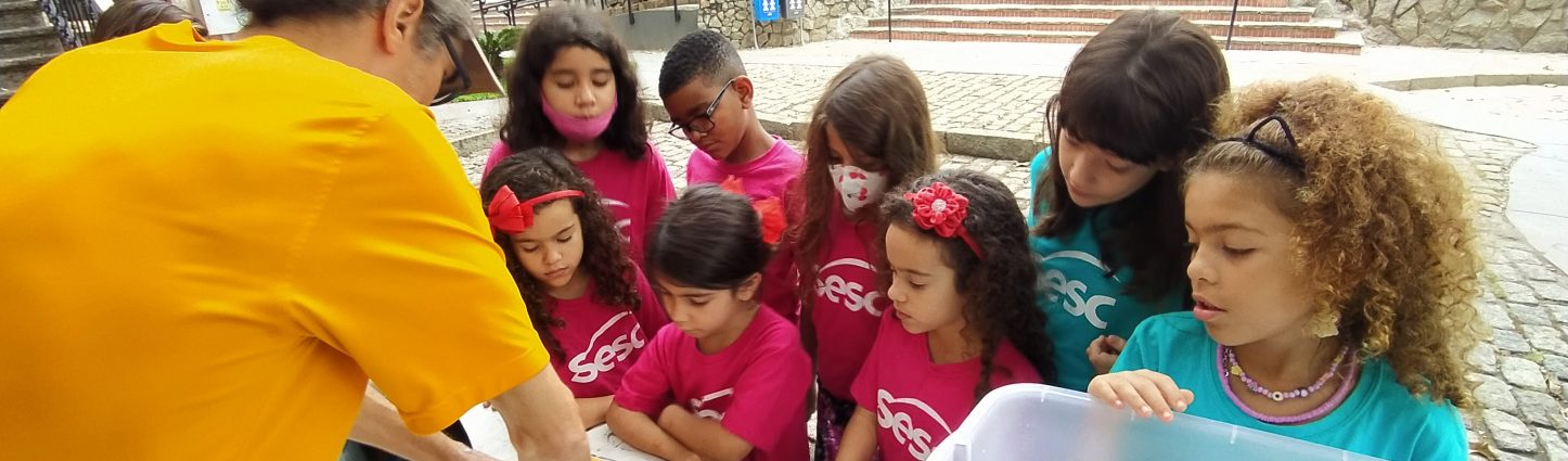 Oficina de papel reciclado com o Sesc+ Infância da Tijuca