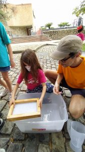 Oficina de papel reciclado com o Sesc+ Infância da Tijuca 30