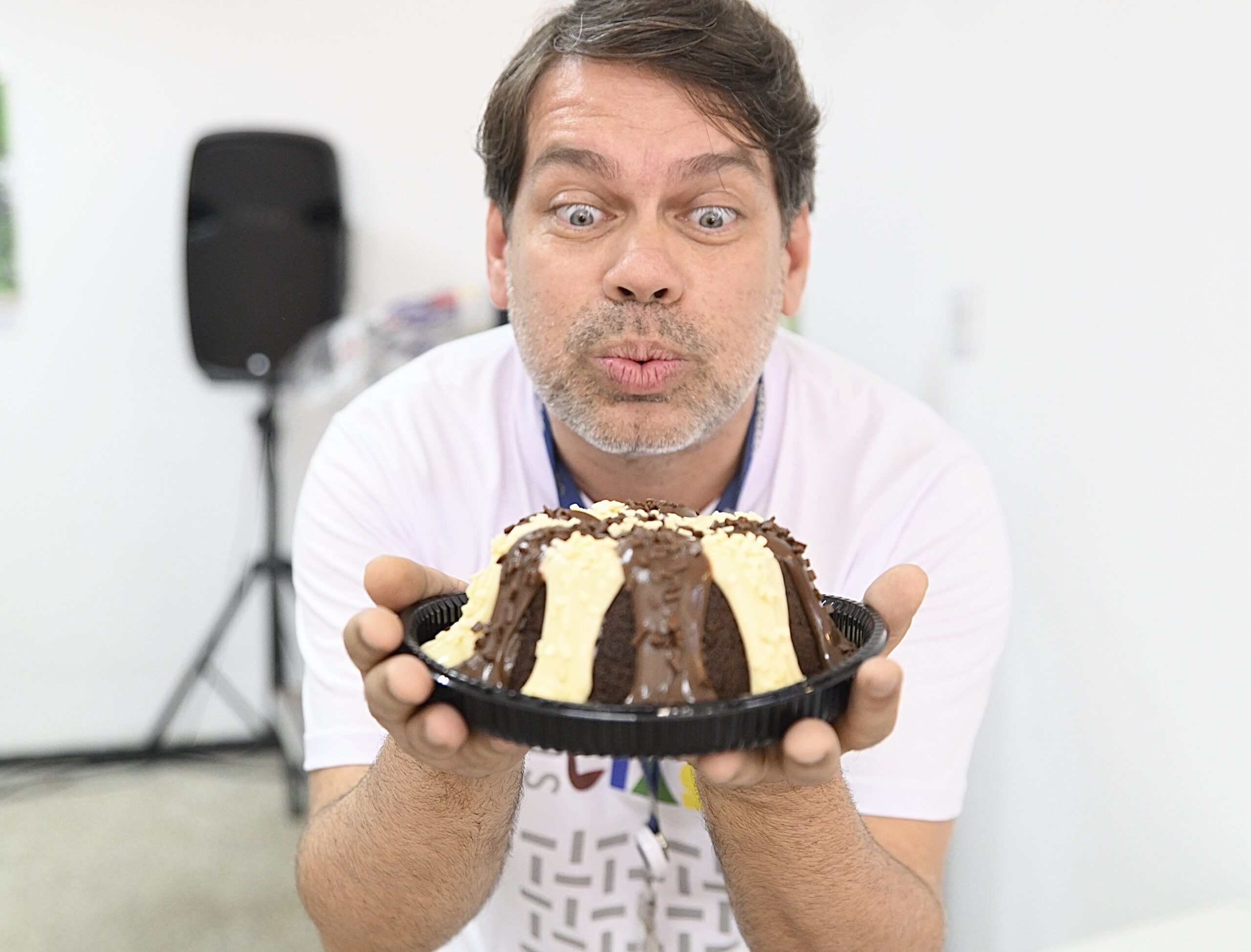 Escola Sesc Niterói comemora 10 anos em tarde de celebração, brincadeiras, protagonismo infantil e acolhimento