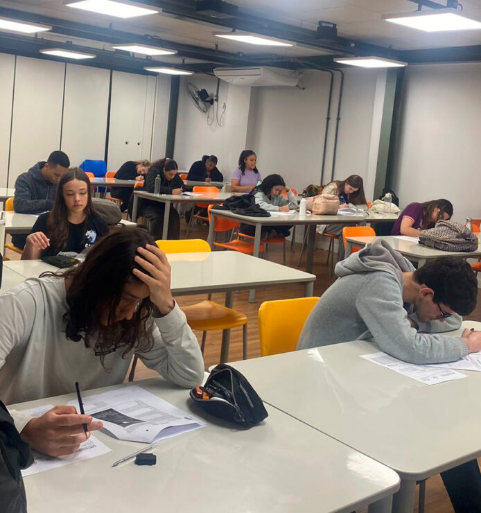 Vivência ENEM 2025: realizado o primeiro simulado pré-vestibular do Futuro em Curso do Sesc Nova Friburgo